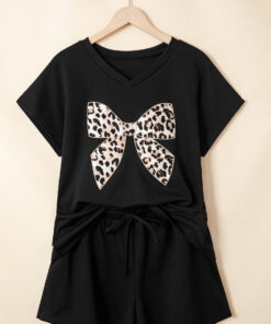 Alternative view of Black Contrast Leopard Bow Patched V Neck Loose Tee Drawstring Shorts 2pcs Outfit