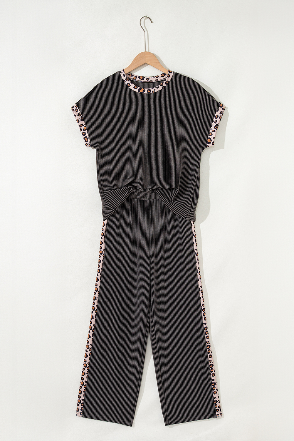 Carbon Grey Leopard Patchwork Edge Twisted Rib T Shirt and Cropped Pants Set - Image 4
